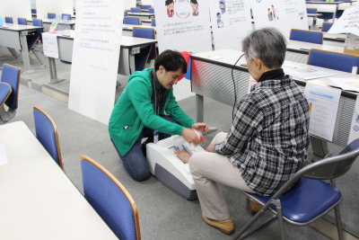 「骨密度や血管年齢をチェック」