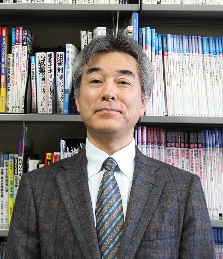 初沢先生