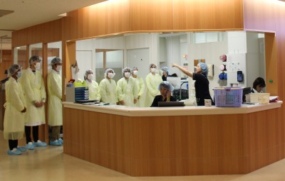 301114-21保健学科検査見学01
