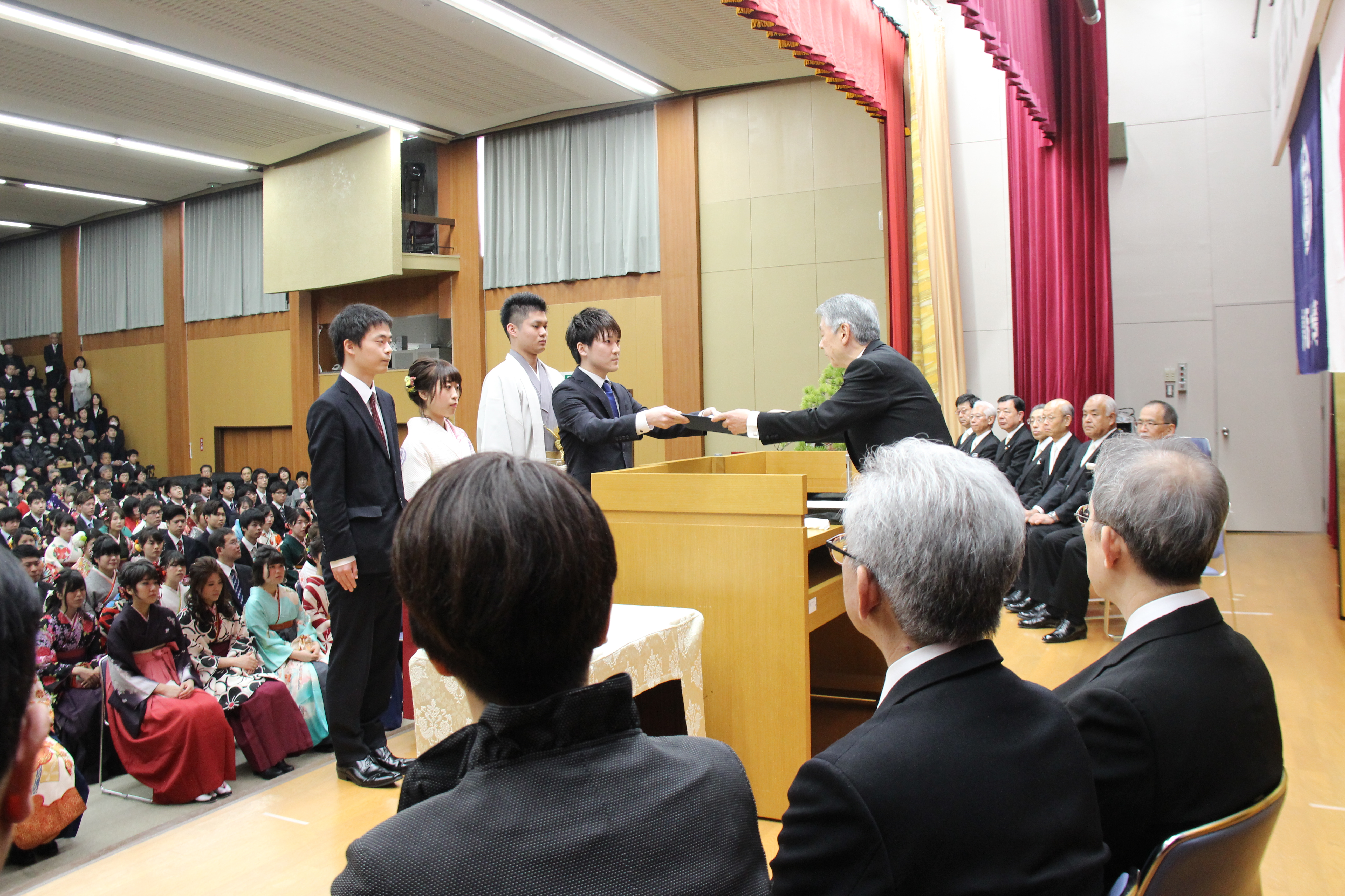 学位記授与式・医学部卒業式06