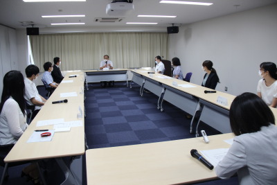 トップ > 新着情報　020908_GakuchoMeet1