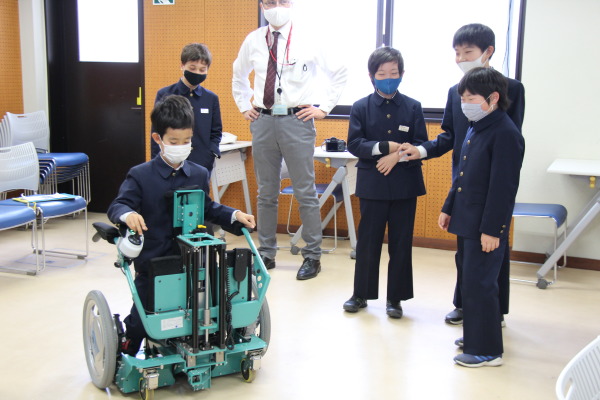 021124_（新着情報）キャリアに拓く05