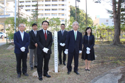 トップ > 新着情報 75周年記念植樹03