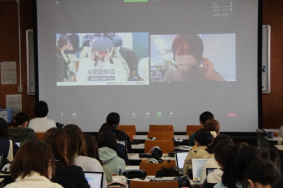 トップ > 新着情報 VR認知症体験授業①