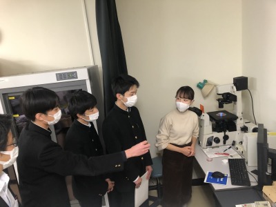 トップ > 新着情報 鳥取西高研修旅行(生命科学科)①