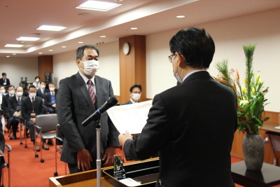 トップ > 新着情報 医学部特別表彰授与式を行いました⑤