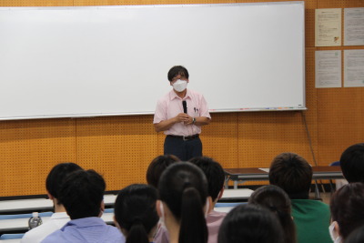 トップ > 新着情報 医学科1年「大学入門ゼミ」03