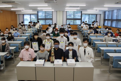トップ > 新着情報 医学科1年「大学入門ゼミ」04