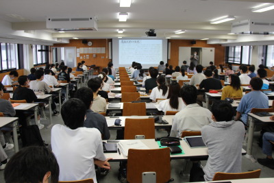 	トップ > 新着情報　豊島学長特別講義02
