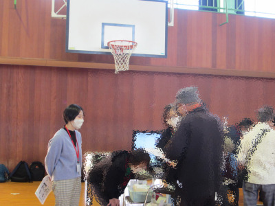 トップ > 新着情報　義方小学校区民健康まつり03