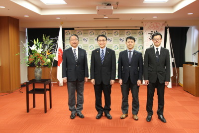 	トップ > 新着情報　医学部特別表彰09
