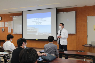 トップ>新着情報 医学科1年 病院長講義01
