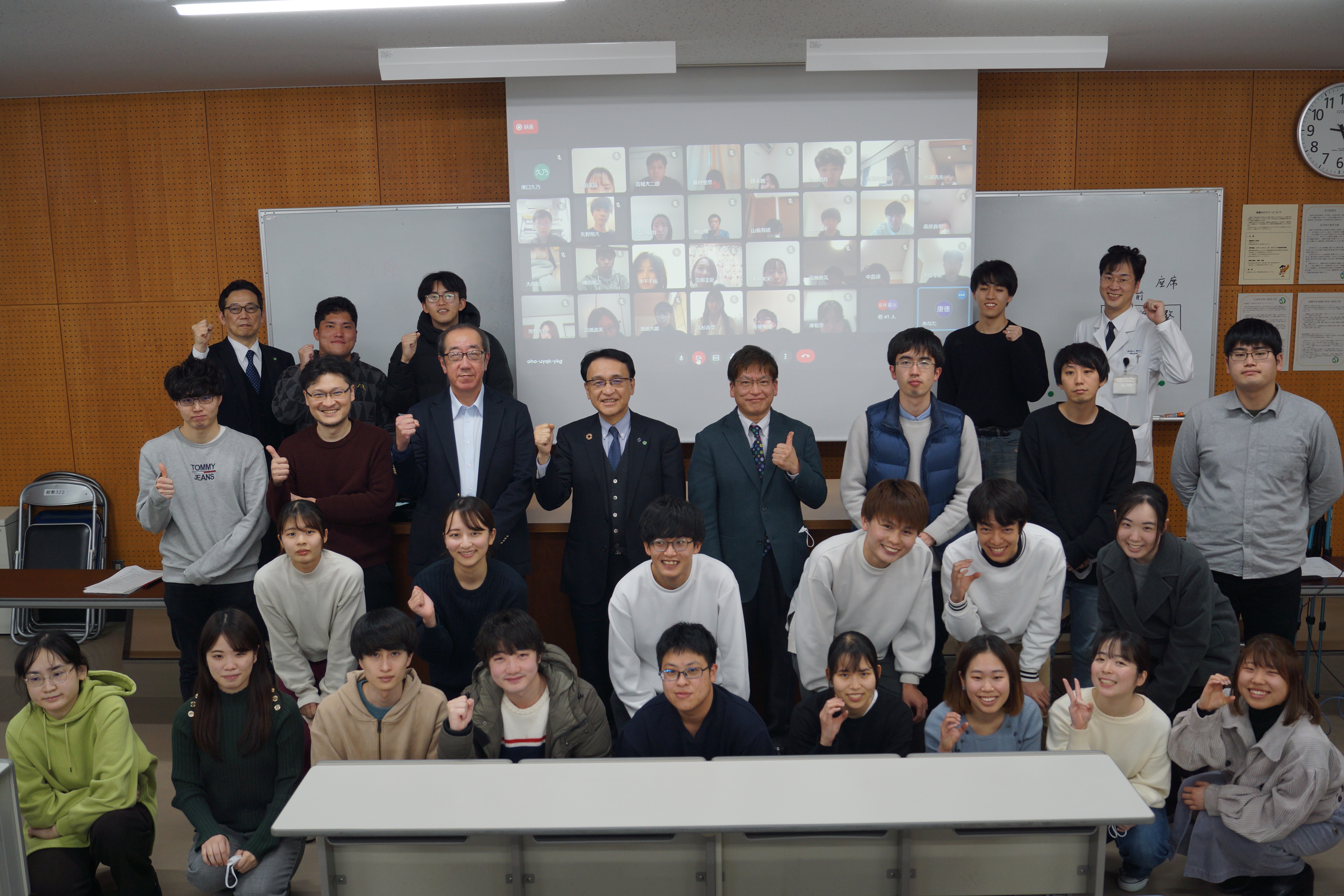 トップ > 新着情報　研究室配属発表会を開催しました③