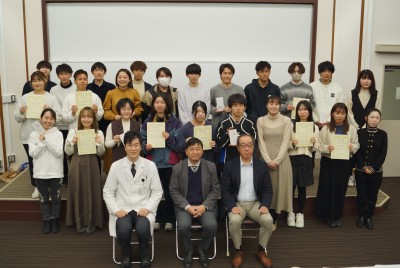 トップ > 新着情報　研究室配属発表会04