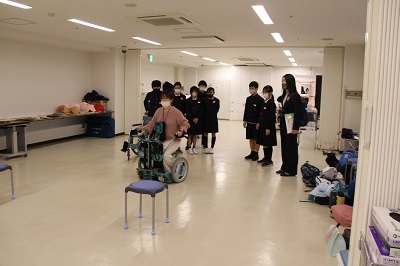 トップ > 新着情報　キャリアに拓く06
