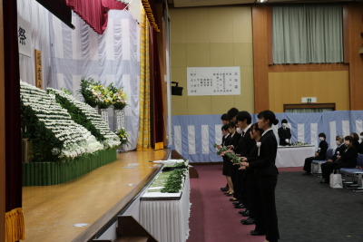 トップ > 新着情報 令和6年度慰霊祭04