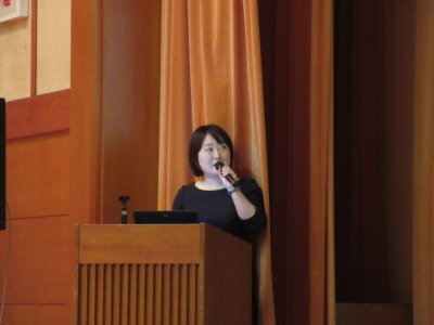 事業報告を行う脳神経小児科学　板倉助教